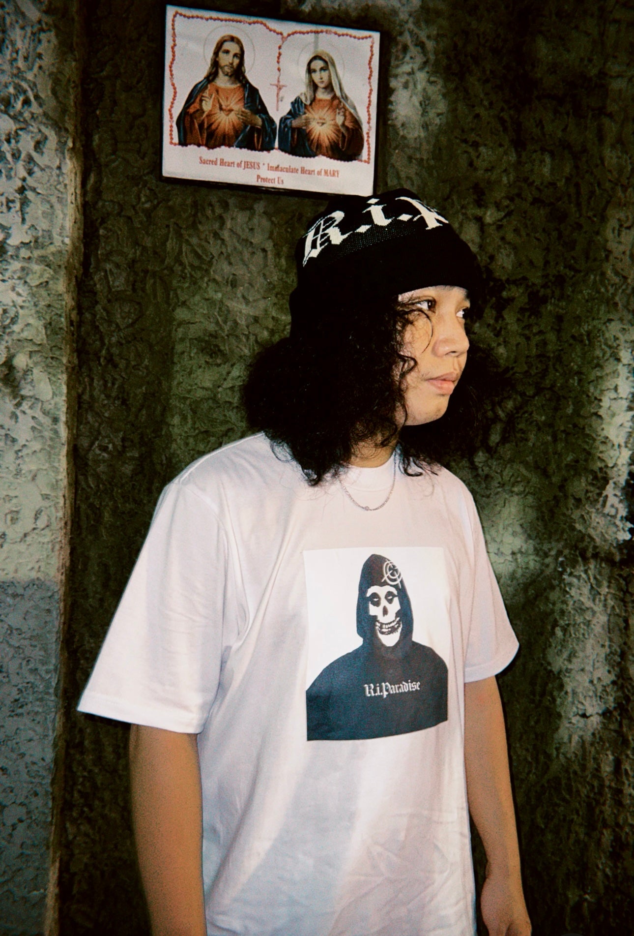 R.I.PARADISE • 1210 GRAPHIC TEE (WHITE)