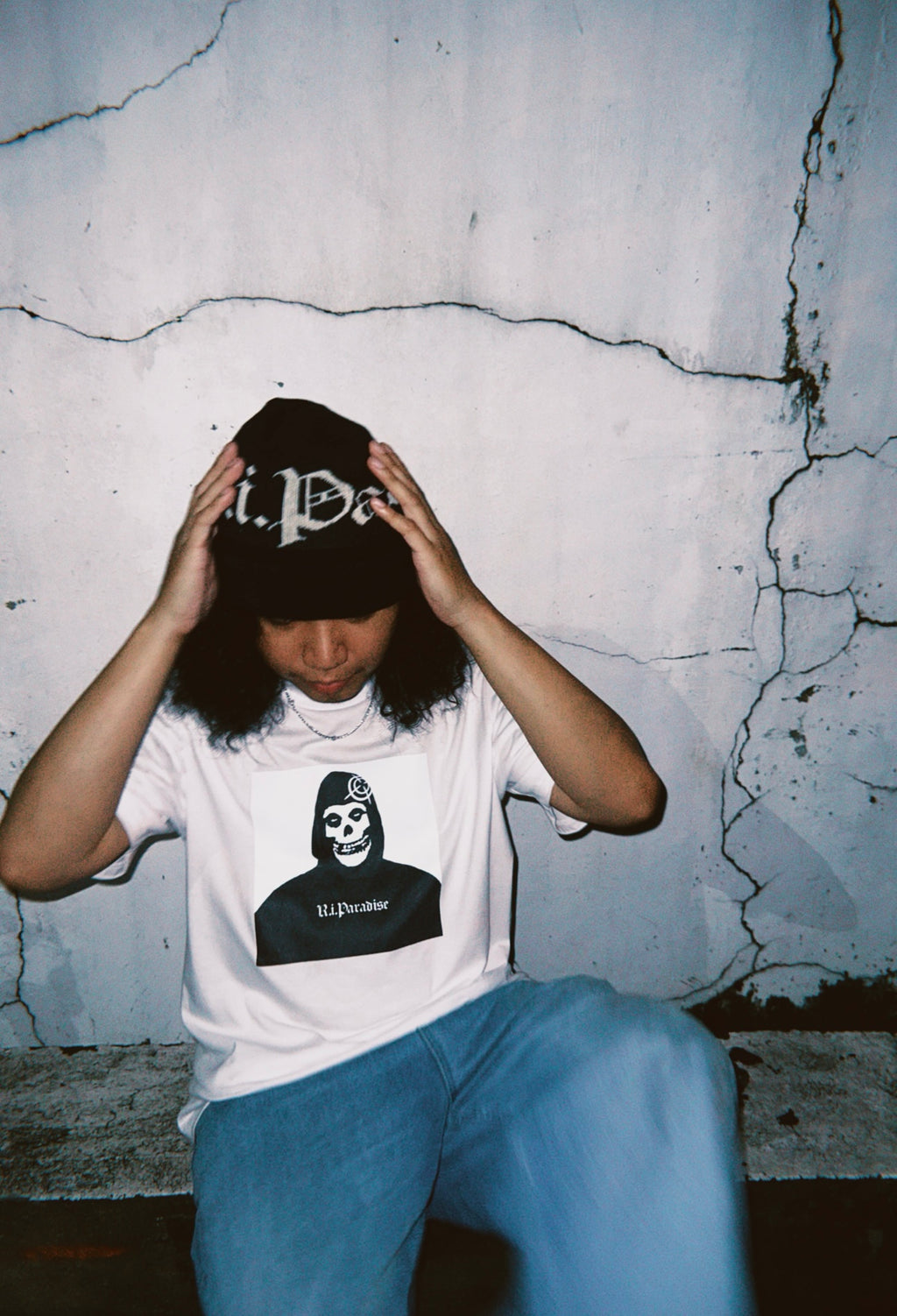 R.I.PARADISE • 1210 GRAPHIC TEE (WHITE)