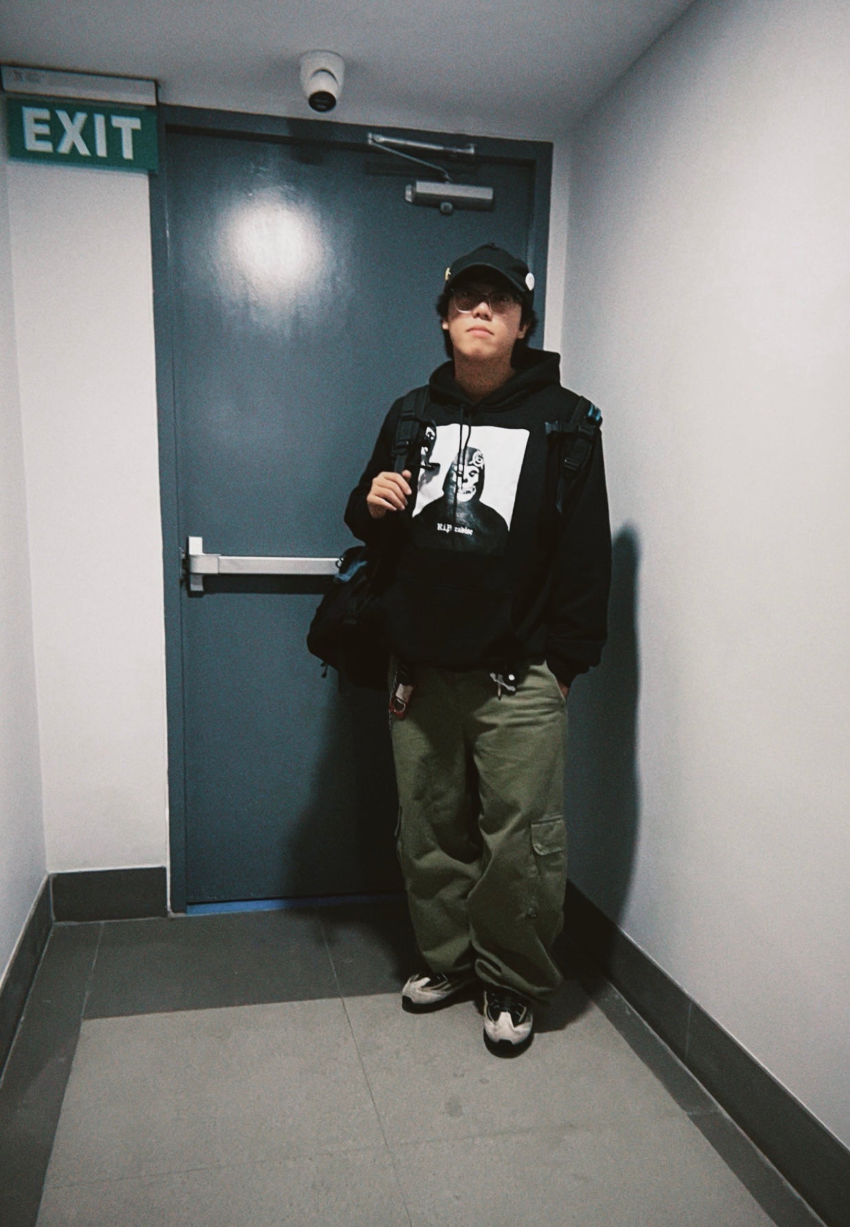 R.I.PARADISE • 1210 GRAPHIC HOODIE