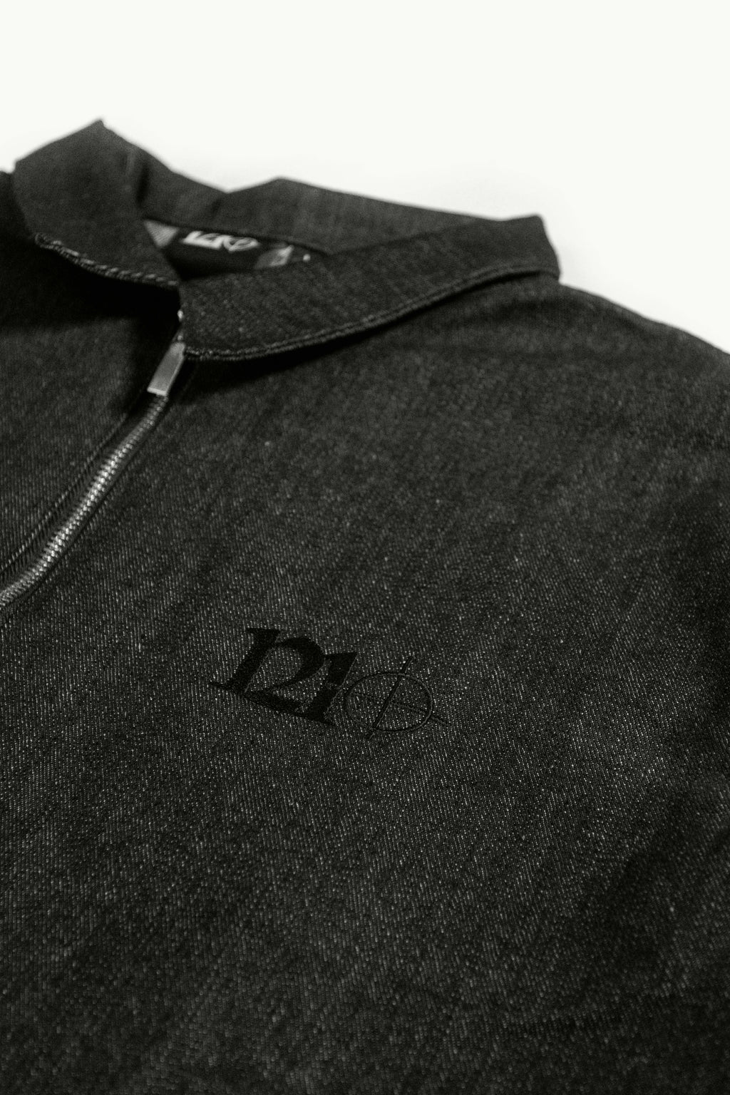 ZIP UP JACKET 01