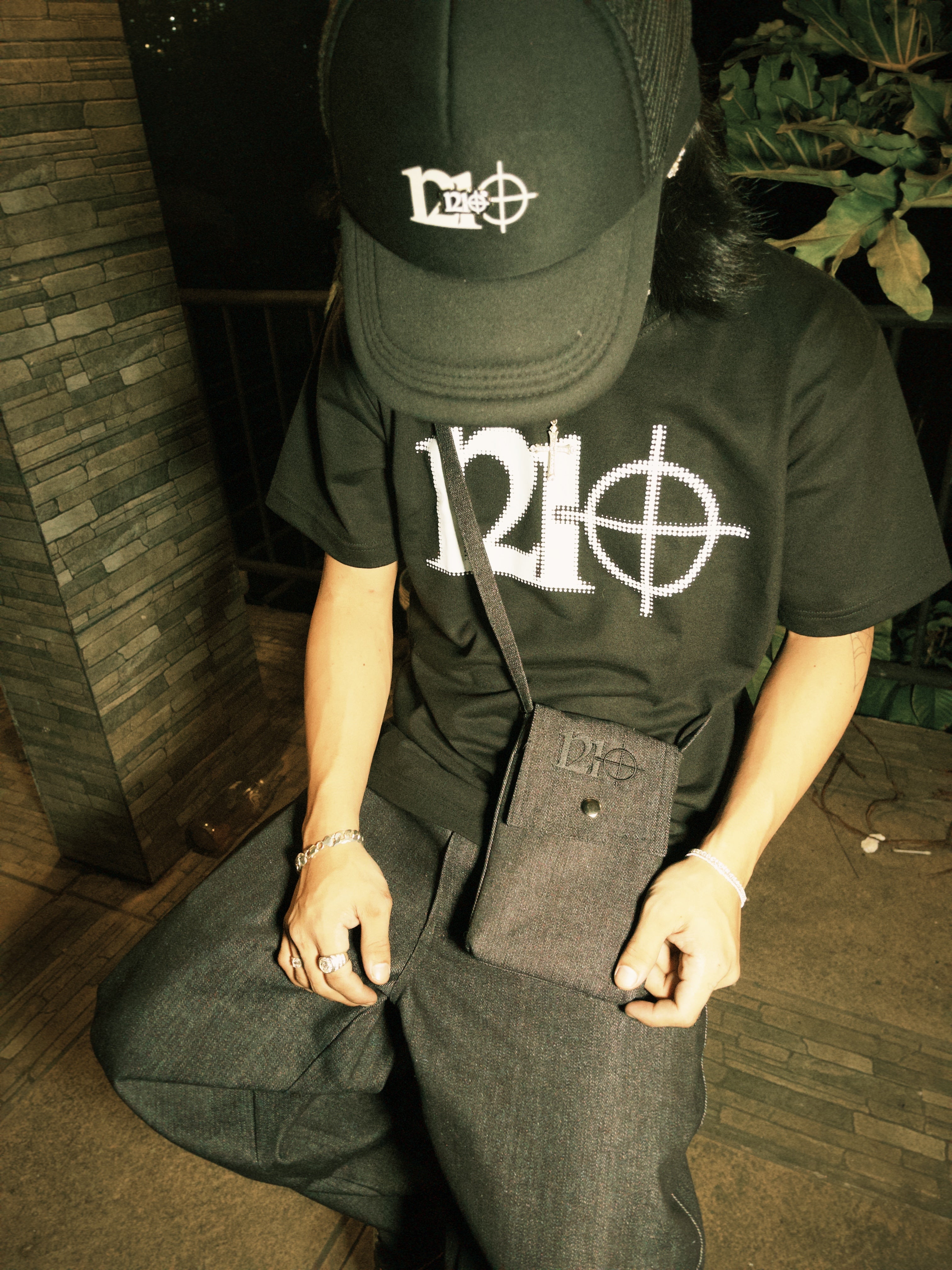 SLING BAG 04